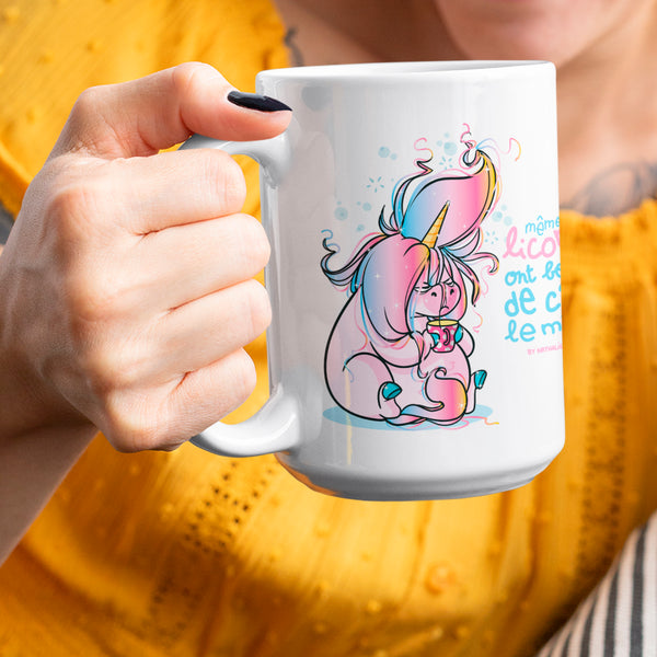 Même les licornes ont besoin de café le matin, by Nathalie Jomard - Mug Blanc Brillant