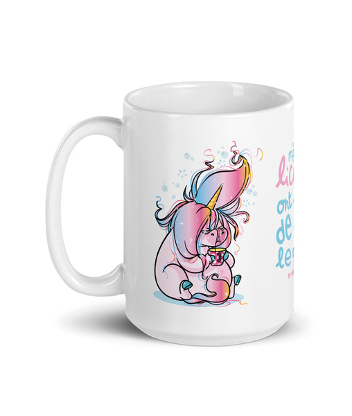 Même les licornes ont besoin de café le matin, by Nathalie Jomard - Mug Blanc Brillant