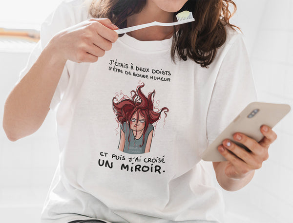 Le blues du miroir by Nathalie Jomard - T-shirt premium unisexe à col rond